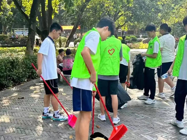 点燃绿色未来：创意环保主题宣传活动策划方案